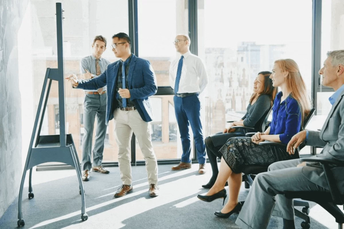 Psykologia menestyksekkäästä johtajuudesta: kolme piirrettä, jotka erottavat erinomaiset johtajat tavallisista