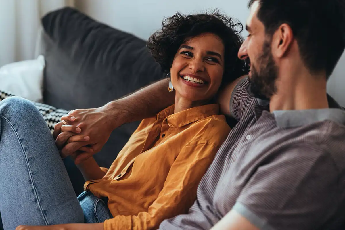 Täydellisistä perheestä tulevat naiset ovat parhaita vaimoja – totta vai some-myytin?