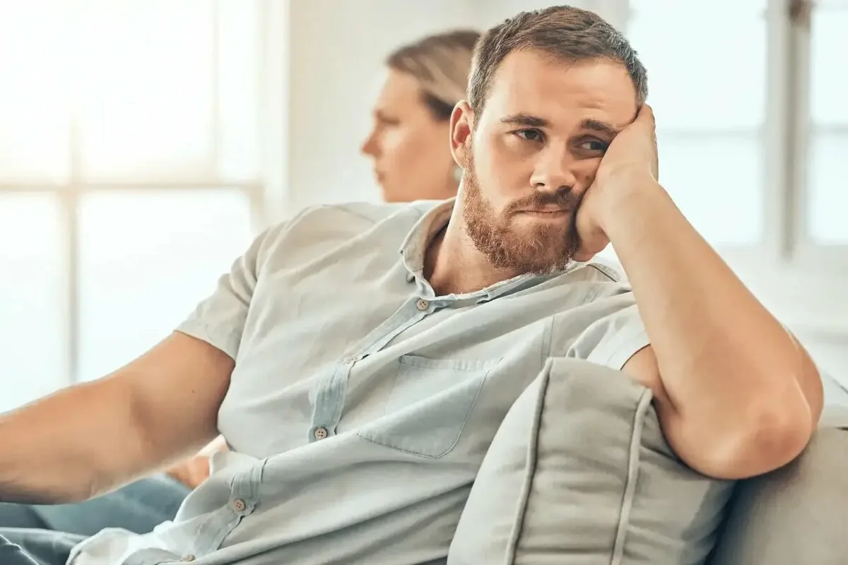 Miksi onnellisuus tuntuu kaukaiselta: 7 arkea syövää tapaa